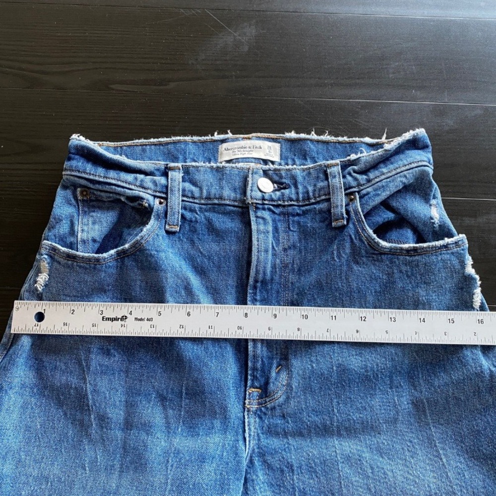 Abercrombie & Fitch Jeans Womens 6 Blue 90s Straight Ultra High Rise Distressed - Picture 6 of 9